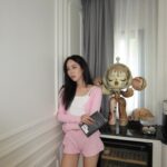 Sarunchana Apisamaimongkol Instagram - book day at home
