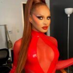 Sasha Colby Instagram - a little BTS of my promo with @rupaulsdragrace @viivhealthcare ✨ Season 16 of #DragRace premieres this Friday at 8/7c on @mtv ! Glam @prestonmakeup Catsuit @imngo Gown @vee.monique