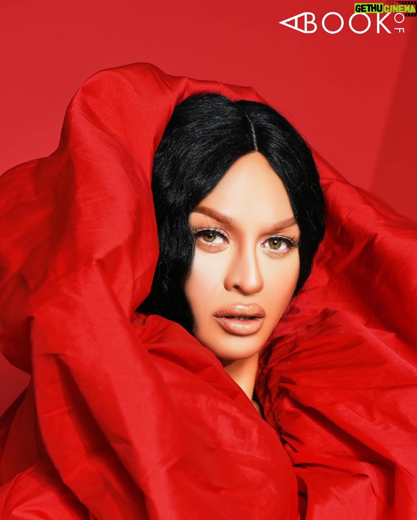 Sasha Colby Instagram - @abookof Sasha Colby Collectors Print Issue out now❤️🔥 Photography & Interview: Irvin Rivera @graphicsmetropolis Fashion Styling: Andrew Philip Nguyen @lil_saigon Headpiece: Lance Moore @lance.v.moore Art Director: Phil Limprasertwong @philteredphoto Hair: Castillo Bataille @castillo_13 @opusbeauty Make-up: Preston Meneses @prestonmakeup Photo Asst: Jesse Zapatero @jessezapatero #ABookOf #SashaColby