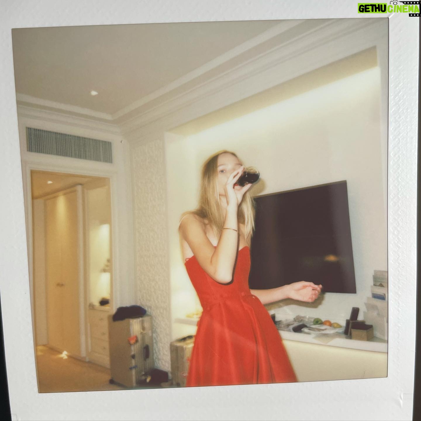 Sasha Luss - 26.4K Likes - Once upon a time