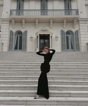 Sasha Luss Instagram - The Dress