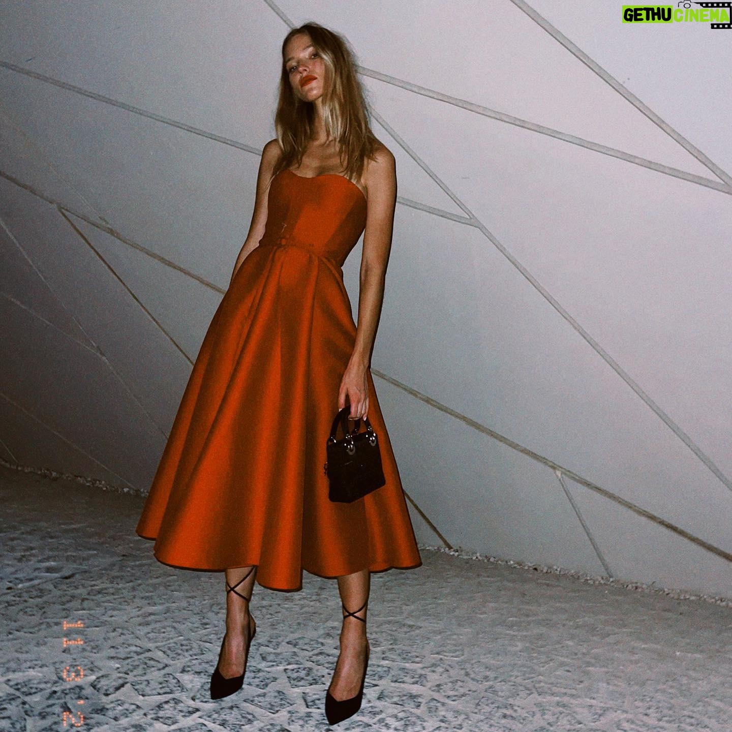 Sasha Luss - 26.4K Likes - Once upon a time