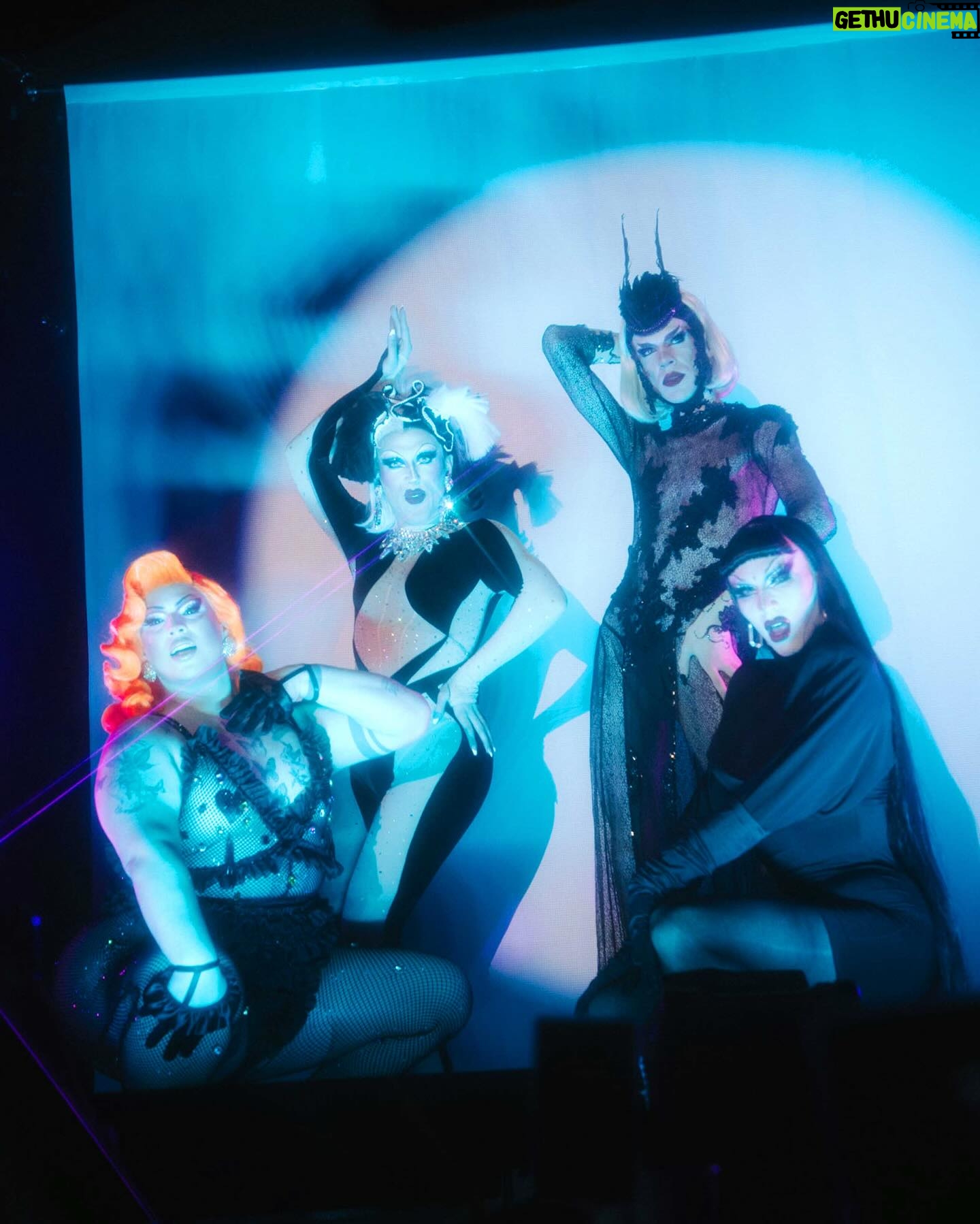 Sasha Velour Instagram - Nightgowns April ‘24 with special guests @essanoche, @pythia.queen, and @queenutica!! 💛💛💛 April marked our tenth sold-out show at @lprnyc and our 45th sold-out show in a row! Together we raised $6650 for Gaza which was distributed to 3 mutual aid funds, Crips 4 eSIMs, and @pal_legal. Thank you to @islynyc and @sorrelloriginals for providing raffle jewels! We’ll be back on May 19 and 20 for two sold-out shows with @thequeenpriyanka, @zoeziegfeld, and @veronica.p679 (my daughter from @werehere season 4)