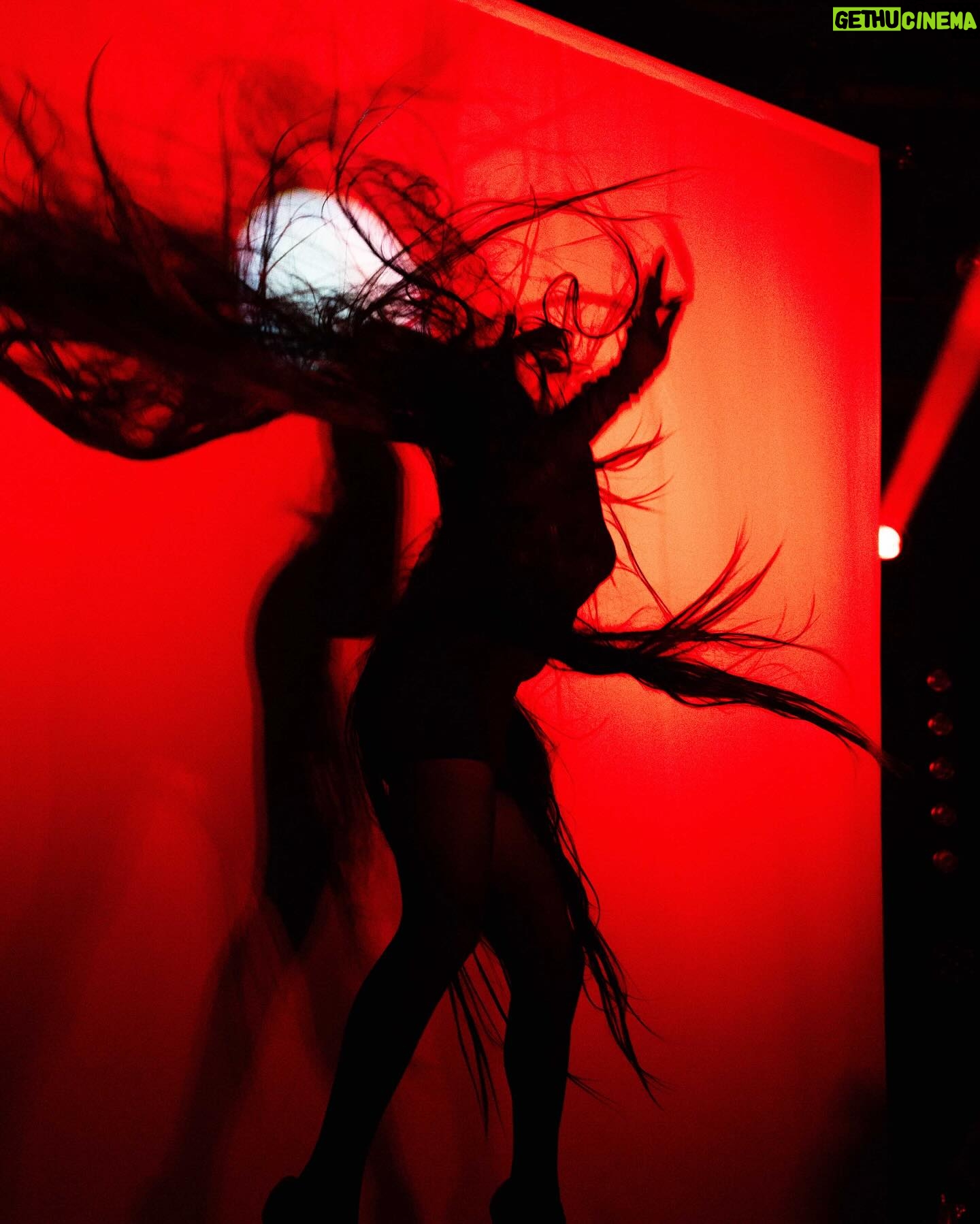 Sasha Velour Instagram - Nightgowns April ‘24 with special guests @essanoche, @pythia.queen, and @queenutica!! 💛💛💛 April marked our tenth sold-out show at @lprnyc and our 45th sold-out show in a row! Together we raised $6650 for Gaza which was distributed to 3 mutual aid funds, Crips 4 eSIMs, and @pal_legal. Thank you to @islynyc and @sorrelloriginals for providing raffle jewels! We’ll be back on May 19 and 20 for two sold-out shows with @thequeenpriyanka, @zoeziegfeld, and @veronica.p679 (my daughter from @werehere season 4)
