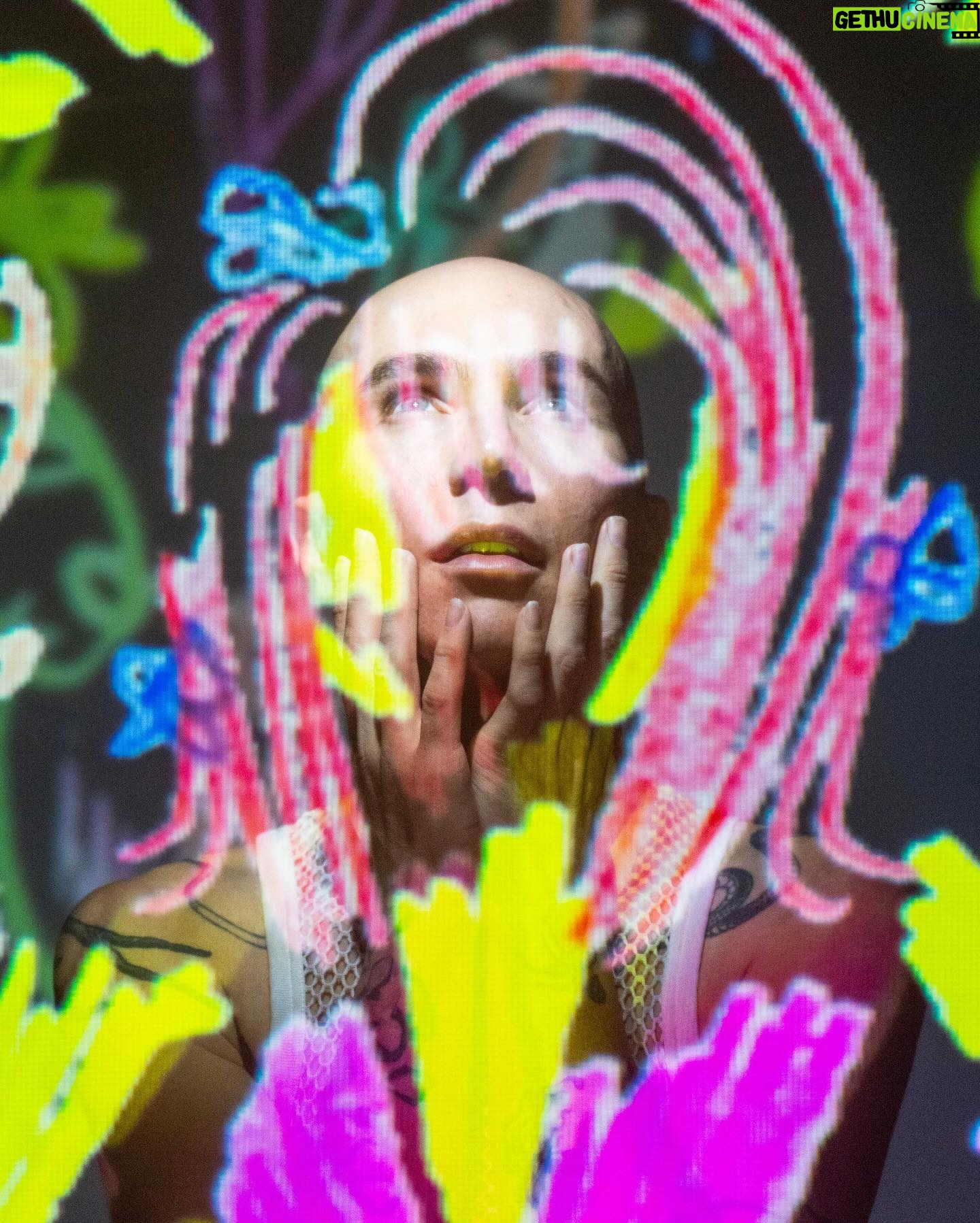 Sasha Velour Instagram - This August, my new play “Velour: A Drag Spectacular” will premiere at @lajollaplayhouse (respected birthplace of new American theater), directed by the legendary @moiseskaufman and co-produced by @tectonictheaterproject. We’ve been workshopping this daring piece for the last year and it’s truly some of the best work I’ve ever been a part of! Huge gratitude to everyone who made this happen. I can’t wait for you to see it all come together in just a few months. Tickets are available now! Photos by @jdurban_photography