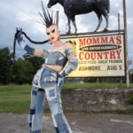 Sasha Velour Instagram - This is Momma’s Country! A little side-project from Tennessee with @jaidaehall and @thequeenpriyanka. We went line dancing so I could remind myself how much I struggle learning choreo. Make sure you watch the @criticschoice @ccrealtv-nominated adventures on this season of @werehere on @hbo. Photos by @gregendries Look by @caseyyalater Hair by @johnnovotny Makeup by me