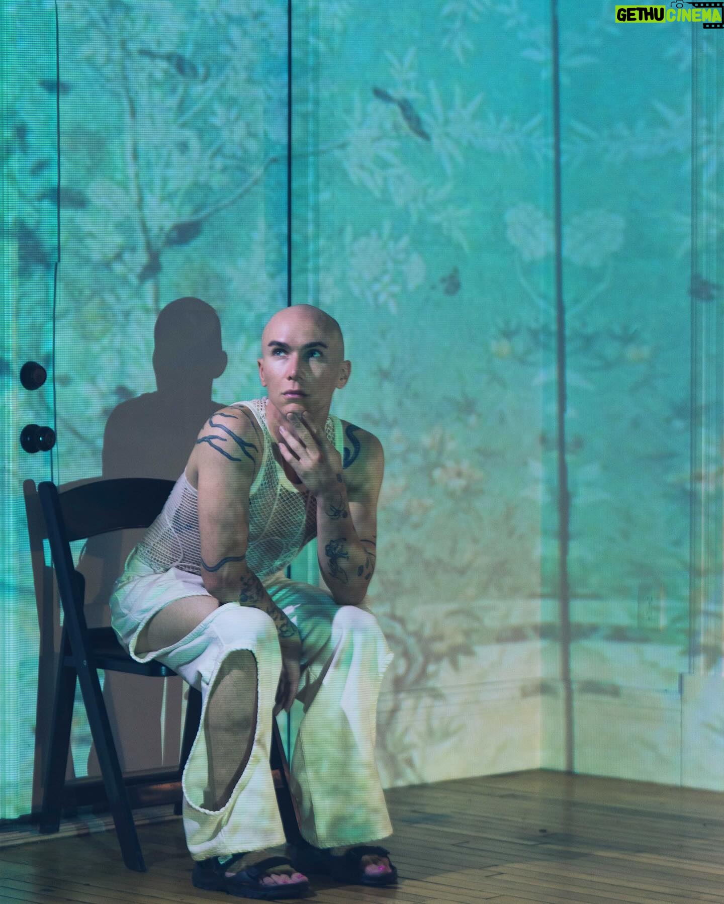 Sasha Velour Instagram - This August, my new play “Velour: A Drag Spectacular” will premiere at @lajollaplayhouse (respected birthplace of new American theater), directed by the legendary @moiseskaufman and co-produced by @tectonictheaterproject. We’ve been workshopping this daring piece for the last year and it’s truly some of the best work I’ve ever been a part of! Huge gratitude to everyone who made this happen. I can’t wait for you to see it all come together in just a few months. Tickets are available now! Photos by @jdurban_photography