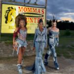 Sasha Velour Instagram - This is Momma’s Country! A little side-project from Tennessee with @jaidaehall and @thequeenpriyanka. We went line dancing so I could remind myself how much I struggle learning choreo. Make sure you watch the @criticschoice @ccrealtv-nominated adventures on this season of @werehere on @hbo. Photos by @gregendries Look by @caseyyalater Hair by @johnnovotny Makeup by me