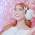 Savika Chaiyadej Instagram - Merry Christmas & Something New is coming soon🎁🎄♥️ #pinkysavika #พิ้งกี้สาวิกา #winky #winkycosmetics #comingsoon @winkycosmetics_th