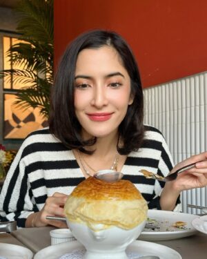 Savika Chaiyadej Instagram - ✨สัมผัสประสบการณ์การรับประทานอาหารฝรั่งเศส ทีโฟร์การ์ซองส์ (4Garçons) อร่อยกับรสชาติคลาสสิค แบบฝรั่งเศสแท้ พร้อมจิบเครื่องดื่ม ฟังดนตรี และชมงานศิลปะ ของศิลปินที่มีเอกลักษณ์เฉพาะตัว

#4garconsbkk
#AuthenticFrenchFood

#GOATHUBPR