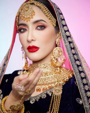 Savika Chaiyadej Instagram - #pinkysavika #พิ้งกี้สาวิกา #asokamakeup #indianmakeup #makeup #thailand #actress