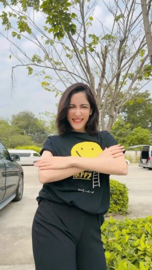 Savika Chaiyadej Instagram - ออกกำลังเพิ่มพลังให้วันนี้นะค้าเพื่อนๆพี่ๆ🥰😘