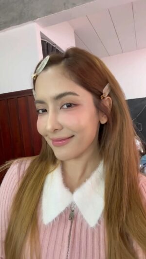 Savika Chaiyadej Instagram - Mwa Mwa 💋💋

 #pinkysavika #พิ้งกี้สาวิกา