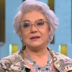 Sawsan Badr Instagram - حبيبتي يا ناهد الله يرحمك ويغفرلك ويرزقك الجنة ويجعل كل الوجع اللى شوفتيه فى ميزان حسناتك .. فى امان الله يا حبيبتي