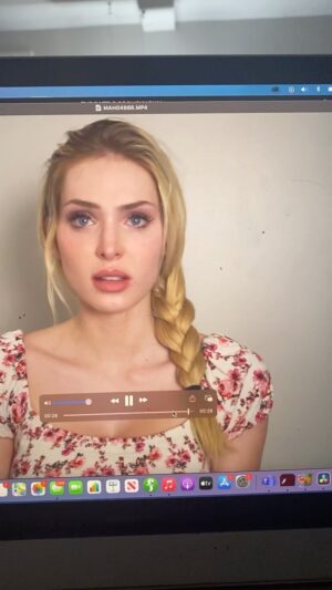 Saxon Sharbino Instagram - self tape at 1am last night 💕