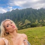 Saxon Sharbino Instagram - i love seeing the world 🌍