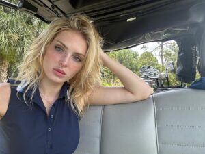 Saxon Sharbino Instagram - another 4 hours on the golf course