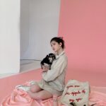 Sayuri Matsumura Instagram - 🍎 LANTINAM VALENTINE Collection スポーティカジュアルなアイテムも登場しております♡ うちのいとしくん撮影頑張ってくれたのですが 何だか表情が…😗♡