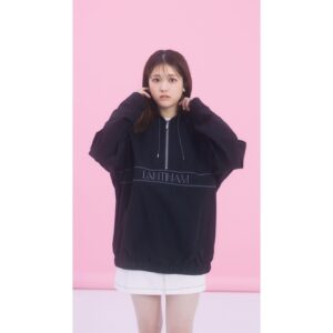 Sayuri Matsumura Instagram - 🍎

LANTINAM VALENTINE Collection

販売開始してます♡

¥10,000以上ご購入の方に
私からのバレンタインチョコレートプレゼントしてます☺️❤️

バレンタインらしく
めちゃくちゃlovelyなアイテムがたくさん♡

甘々のVALENTINEをお過ごしください♡

私の大好きないとしくんも撮影に参加してもらいました🐶♡

可愛すぎて大好きが止まらないですっ😭💝