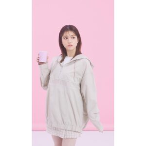 Sayuri Matsumura Instagram - 🍎

LANTINAM VALENTINE Collection

販売開始してます♡

¥10,000以上ご購入の方に
私からのバレンタインチョコレートプレゼントしてます☺️❤️

バレンタインらしく
めちゃくちゃlovelyなアイテムがたくさん♡

甘々のVALENTINEをお過ごしください♡

私の大好きないとしくんも撮影に参加してもらいました🐶♡

可愛すぎて大好きが止まらないですっ😭💝