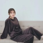 Sayuri Matsumura Instagram - 🍎 今年最後の 2023 Holiday Collectionが発売されました🥳 Lantinamブランドモチーフの腕時計や、 初のルームウェアなどをつくりました🍎 ぜひ沢山着て素敵なholidayをお過ごしください♪ #ランティナム