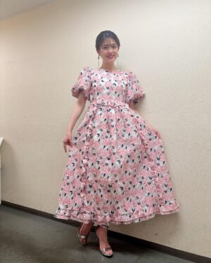 Sayuri Matsumura Instagram - 🍎

「劇場版　マーダー★ミステリー　
  探偵・斑目瑞男の事件簿 鬼灯村伝説　呪いの血」

完成披露舞台挨拶
ありがとうございました♡

次は２月２日に
大阪での舞台挨拶にお邪魔します！

お時間ある方はぜひ遊びに来てください！

映画の公開は
２月１６日金曜日です！

お楽しみにっ🍎

#マーダーミステリー