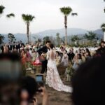 Sean Jindachot Instagram - *PIPA • JINDA (n.) ซึ่งกันและกัน Last Dance “Nobody sees what we see” นี้คือท่อนที่เราชอบมากที่สุด พี่มอบเพลงนี้ให้เพชร เมือ 3 ปีก่อน ในวันที่ไม่มีใครเข้าใจเรา และยังกังวล ว่า คู่เราจะไปได้จริงหรือป่าว พอเพชรได้ฟังเพลงนี้เราต่างหันมามองหน้ากันด้วยน้ำตา ว่าเราจะไปให้ถึงวันนั้นให้ได้และพูดว่า มันจะดีมากถ้าพี่เล่นเพลงนี้ให้ฟังในวันนั้น และมันก็เกิดขึ้นจริงแล้ว นี้คือเพลงที่เราอยากให้พี่เล่นในวันสำคัญและให้คนที่เรารักและรักเราฟังไปพร้อมกัน แด่.ภรรยา ของ จินดาโชติ Now they see want we see! #pipajindaซึ่งกันและกัน