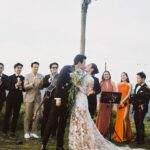 Sean Jindachot Instagram - *PIPA • JINDA (n.) ซึ่งกันและกัน Last Dance “Nobody sees what we see” นี้คือท่อนที่เราชอบมากที่สุด พี่มอบเพลงนี้ให้เพชร เมือ 3 ปีก่อน ในวันที่ไม่มีใครเข้าใจเรา และยังกังวล ว่า คู่เราจะไปได้จริงหรือป่าว พอเพชรได้ฟังเพลงนี้เราต่างหันมามองหน้ากันด้วยน้ำตา ว่าเราจะไปให้ถึงวันนั้นให้ได้และพูดว่า มันจะดีมากถ้าพี่เล่นเพลงนี้ให้ฟังในวันนั้น และมันก็เกิดขึ้นจริงแล้ว นี้คือเพลงที่เราอยากให้พี่เล่นในวันสำคัญและให้คนที่เรารักและรักเราฟังไปพร้อมกัน แด่.ภรรยา ของ จินดาโชติ Now they see want we see! #pipajindaซึ่งกันและกัน