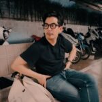 Sean Jindachot Instagram - *Tie-in for. My wife คือ การรับทำโฆษณาเพื่อภรรยาอย่างตั้งใจ โดยเธอเป็นคนสั่งการ @pipatchara x @singhacorporationofficial