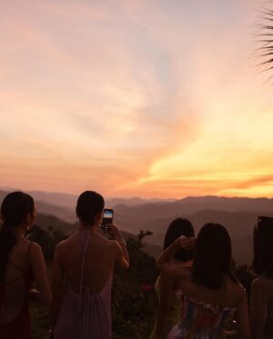 Sean Jindachot Instagram - *PIPA•JINDA and the  wedding sky
"ไม่ว่าบังเอิญหรือตั้งใจ อยากจะขอบคุณ ท้องฟ้า มากๆเลย“

#pipajindaซึ่งกันและกัน #jindaandthesky