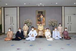 Sean Jindachot Instagram - ๘ กันยายน ๒๕๖๖ 

สมเด็จพระกนิษฐาธิราชเจ้า กรมสมเด็จพระเทพรัตนราชสุดาฯ สยามบรมราชกุมารี 

นับเป็นพระมหากรุณาธิคุณอย่างหาที่สุดมิได้ ด้วยเกล้าด้วยกระหม่อม 

ข้าพระพุทธเจ้า นายฌอห์ณ จินดาโชติ เเละ นางสาวภิพัชรา แก้วจินดา
