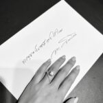 Sean Jindachot Instagram - *Dear.October ขออนุญาตเป็นสามีเราจะได้ไหม จาก.จินดาโชติ ณ กรุงปารีส ที่บ้านชั้น 4 ถิ่น 6 เวลา 23.39 -02.45 จากค่ำของวันที่ 27 ตุลาคม 2565 ถึงวันที่ 28ตุลาคม 2565 #jindaxpipa #pipajindaซึ่งกันและกัน