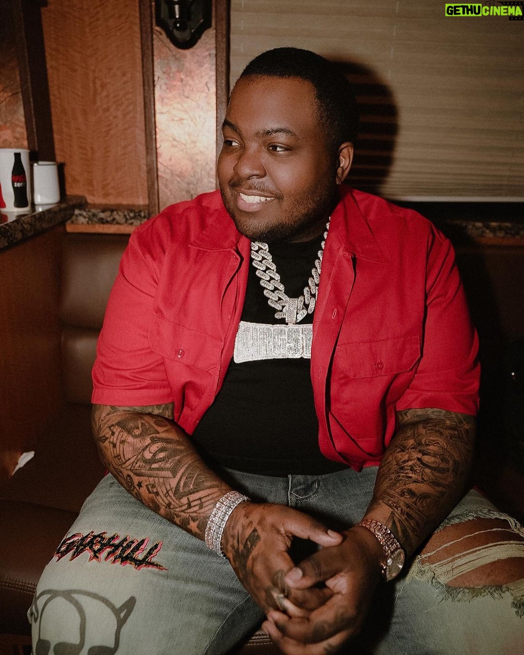 Sean Kingston Instagram - Life Is Good 😊🤷🏽♂️ Los Angeles, California