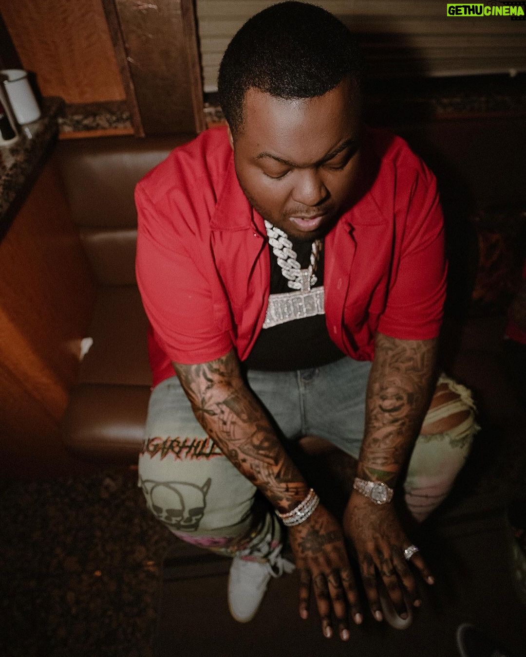 Sean Kingston Instagram - Life Is Good 😊🤷🏽♂️ Los Angeles, California