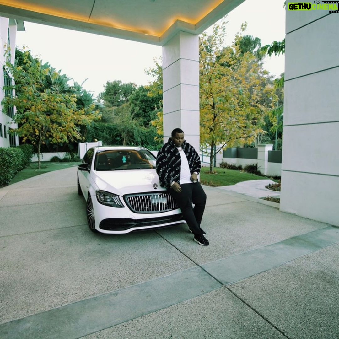 Sean Kingston Instagram - God, Goals, Growing and Glowing!