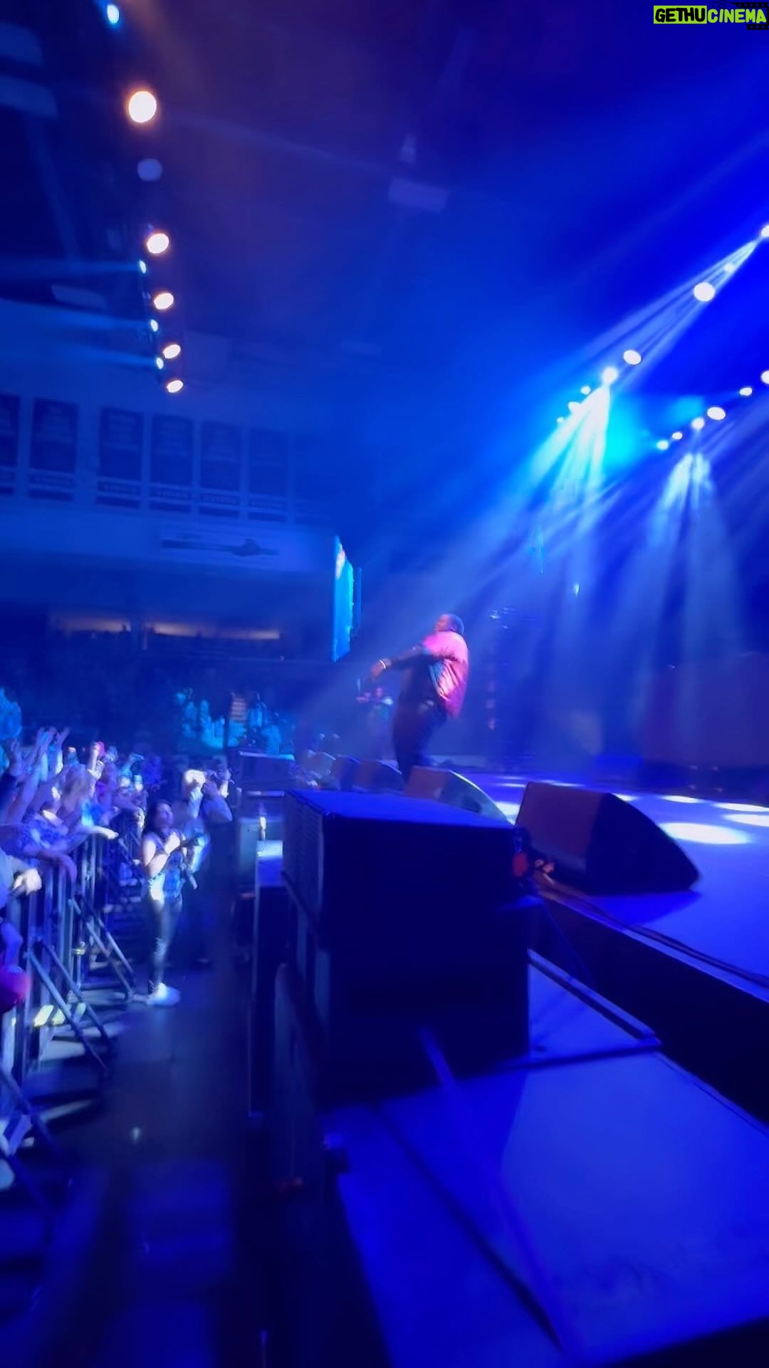 Sean Kingston Instagram - Music is the language we all understand! Show #2 in Canada🩶🇨🇦