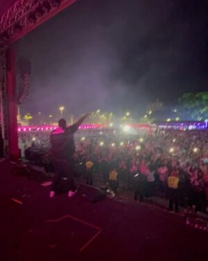 Sean Kingston Instagram - I Love You Forever Brazil 🇧🇷💛💚 @festivalreplay