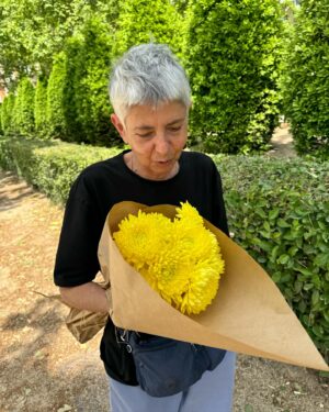 Sebastián Yatra Instagram - Mami te amo (a ti tmbn anita) feliz día 🌸💛