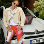 Seda Bakan Instagram – İstanbul – Bodrum seferlerimiz başlamıştır! 
Lütfen valizlerinizi Citroën C4 X’in geniş bagajına yerleştirip konforlu yolculuğun tadını çıkarınız. 

@citroenturkiye #citroënc4x