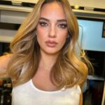 Seda Bakan Instagram - Yaptık güzel bir şeyler, sürprizler yakında 🤫 #sedabakan #hamiyetakpinar
