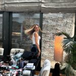 Seda Bakan Instagram - Pantalonu beğenenlere gelsin… 😎
