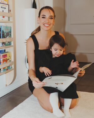 Seda Bakan Instagram - Başıma gelen en güzel şeyler için şükürler olsun 🙏🏼🧿💞 #happymothersday #annelergünü