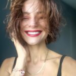 Sedef Avci Instagram - Son zamanlarda en sevdiğim şarkı 🎧 Savai:dark life