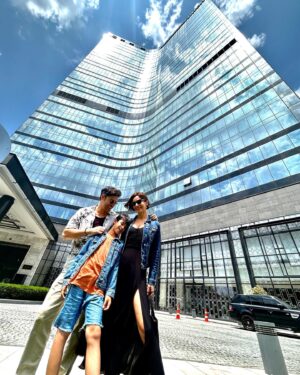 Sedef Avci Instagram - Harika bir haftasonuydu. Bomonti İstanbul’da en sevdiğim semtlerden biri.🏫 Gezilecek eğlenecek o kadar çok yer var ki. Biz de tatile çıkmadan babalar gününde haftasonumuzu güzel değerlendirelim dedik ve @hiltonistanbulbomonti de geçirdik. Buyrun size ortaya karışık bir haftasonu. ❤️
@hiltonistanbulbomonti 
#hiltondayız 
#babalargünü #fathersday 
#işbirliği 
#brandambassador