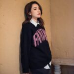 Selena Lee Instagram - Fall/Winter is my favorite fashion season! 🥰 最近一個月應該有影過超過10,000張相🤣 呢度係其中五張。 還有9800張應該唔會見人😜 #HMCNY2024 #HMhongkong @hm #OOTD #selenalee