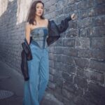 Selena Lee Instagram - 有feel 😎 #ootd #selenalee #街拍