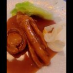 Selena Lee Instagram - 因為要準備12月嘅演唱會，要keep fit。所以食呢一餐掙扎咗好耐。 但師傅話，冇乜點落油。😍 今日跑多幾公里好？ 點都好，超好食，值得！ 香港又出一位出色的廚師，謝謝邀請🥰 About last night … the moment I forgot about our concert goals in December 🤣 @cattyandtael #grateful #foodie #好食到震