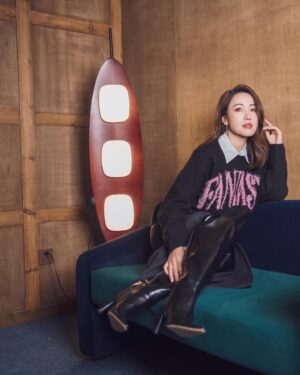Selena Lee Instagram - Fall/Winter is my favorite fashion season! 🥰

最近一個月應該有影過超過10,000張相🤣
呢度係其中五張。
還有9800張應該唔會見人😜

#HMCNY2024 #HMhongkong @hm #OOTD #selenalee