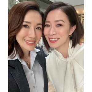 Selena Lee Instagram - It’s a wrap!!!! 🎬
Thank you, every one of you.  Hope to work together again….one day. ❤️

(Pls help me tag the ones I missed😉) 

終於有完結的感覺，晚上不用再背台詞有點不習慣。😃
多謝這3個月大家每天帶給我的歡樂，咖啡，食物，奶茶。。。
辛苦中有這班演員，導演們，幕後，係開心。
我們一起爬山，跑街，坐船，天氣由凍到要貼暖包，去到熱到38度都一齊經歷。 係難忘。
我唔太識說話，所有都在心裡，只能說句多謝你們每一位。❤️
希望有緣再合作。

#queenofnews #新聞女王 #itsawrap🎬
