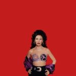 Selena Quintanilla Instagram - 5 years ago today, a second Madame Tussaud’s Selena Wax Figure was unveiled in New York City, NY. This iconic outfit was inspired off her live performance held at the Memorial Coliseum in Corpus Christi, Texas, on February 7, 1993. @madametussaudsusa Hoy hace 5 años, se presentó una segunda figura de cera de Selena de Madame Tussaud en la ciudad de Nueva York, NY. Este atuendo icónico se inspiró en su presentación en vivo realizada en el Memorial Coliseum en Corpus Christi, Texas, el 7 de febrero de 1993. #SelenaQuintanilla